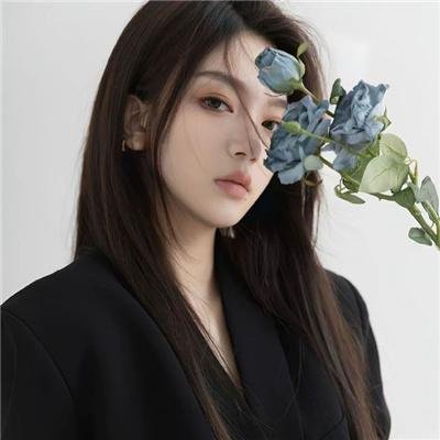 采蘑菇的夫妻